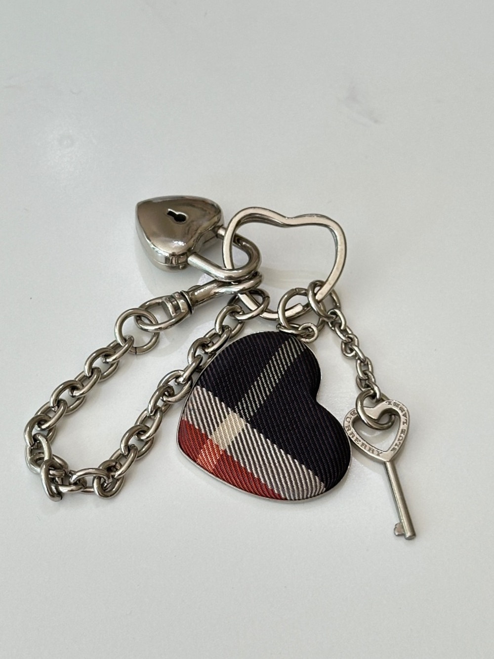 Burberry Heart-Shaped Plaid Keychain Women Accessory Keychain Bag Charm Original